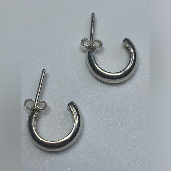 Silpada Rare HTF Sterling Silver Petite Simple VERY COOL Hoop Earrings on Posts - Picture 10 of 15